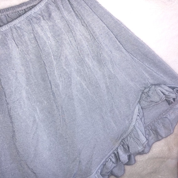 BRANDY MELVILLE Vodi Shorts - Picture 3 of 4